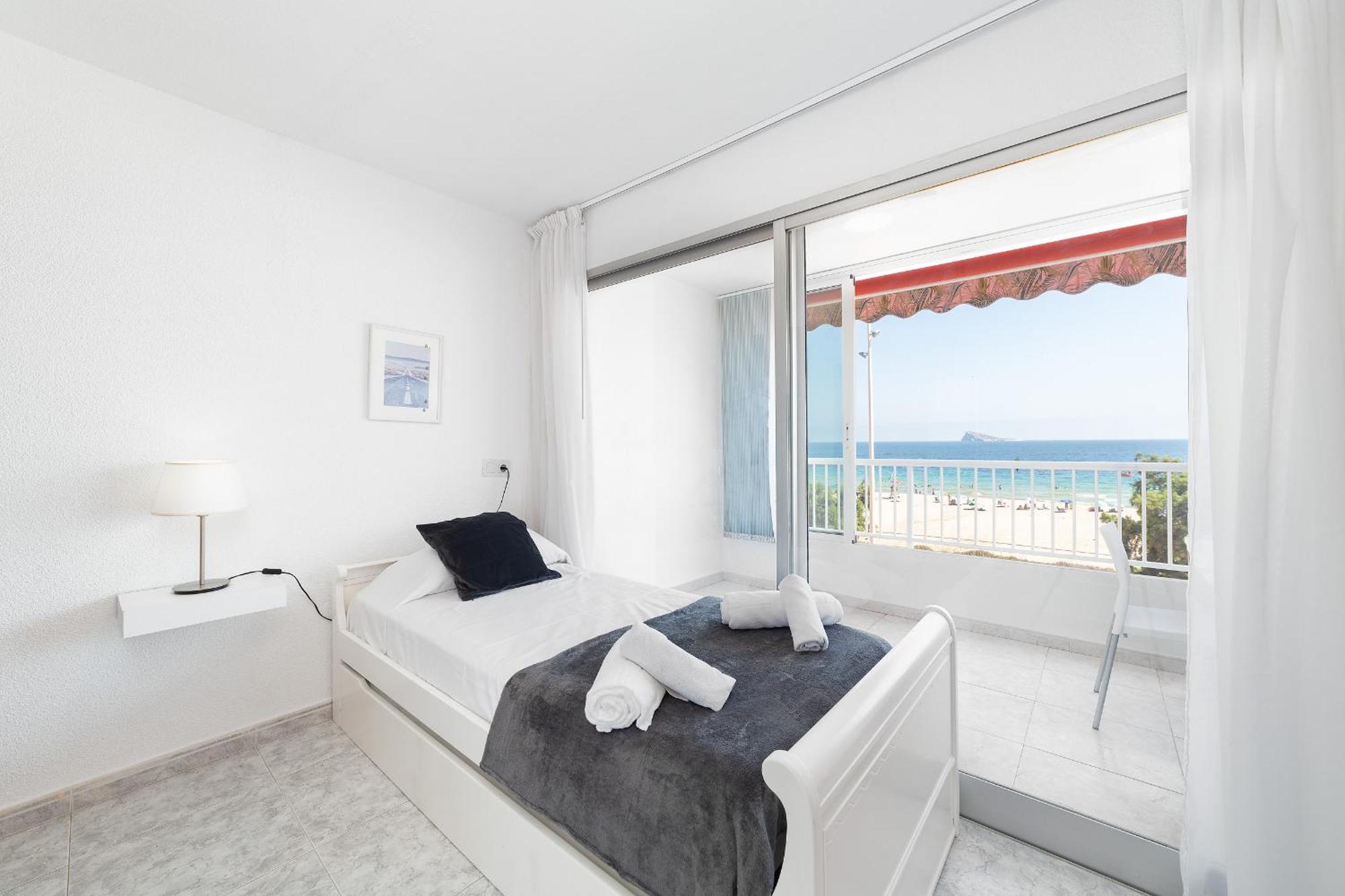 Luxury Primerisima Linea Playa Poniente Benidorm Con 6,5 Mts De Vistas Frontales Al Mar מראה חיצוני תמונה